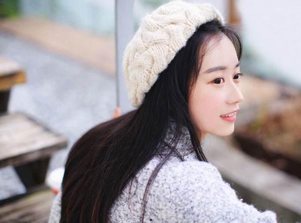 吃瓜大眼美女视频大全下载,吃瓜大眼美女视频大全，精彩瞬间一网打尽！