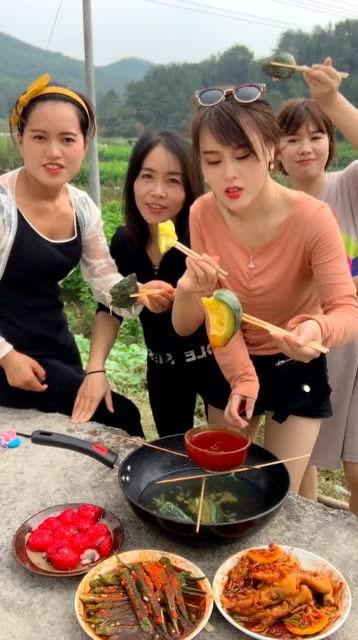 四大吃瓜美女视频大全,视频大全带你领略风华绝代