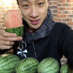 敖汉网红小琪吃瓜视频,揭秘娱乐圈幕后故事