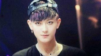 黄子韬直播间吃瓜鹿晗视频