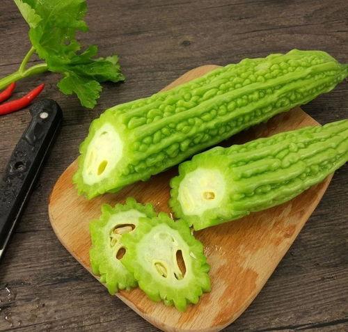 徐州人吃瓜搞笑视频,搞笑视频里的地方特色与幽默魅力