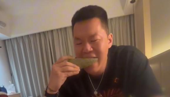 这就是吃瓜的视频,带你领略网络热点的魅力与趣味