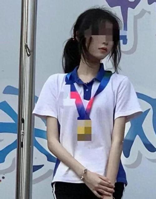 情侣合照吃瓜视频大全集,情侣合照吃瓜视频大盘点